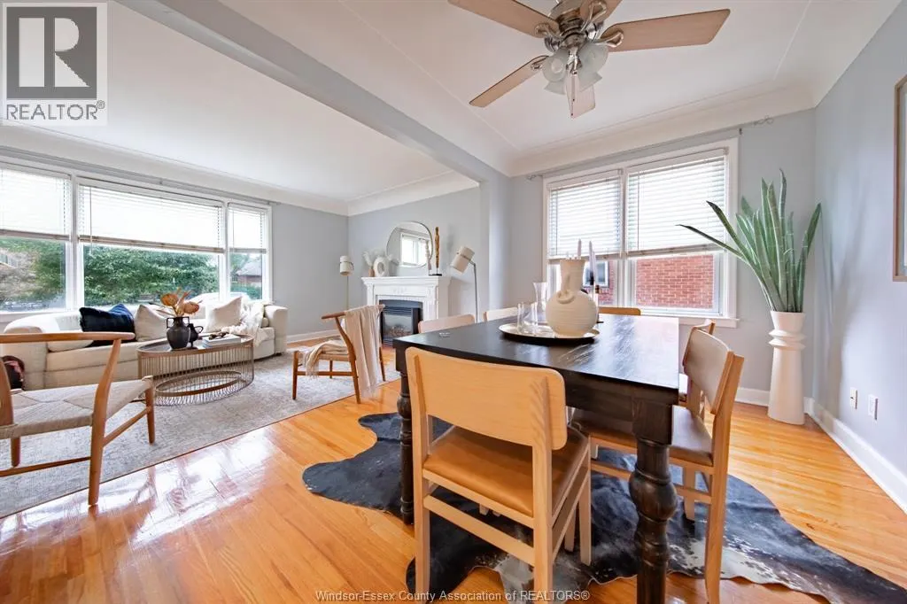 866 BELLEPERCHE PL