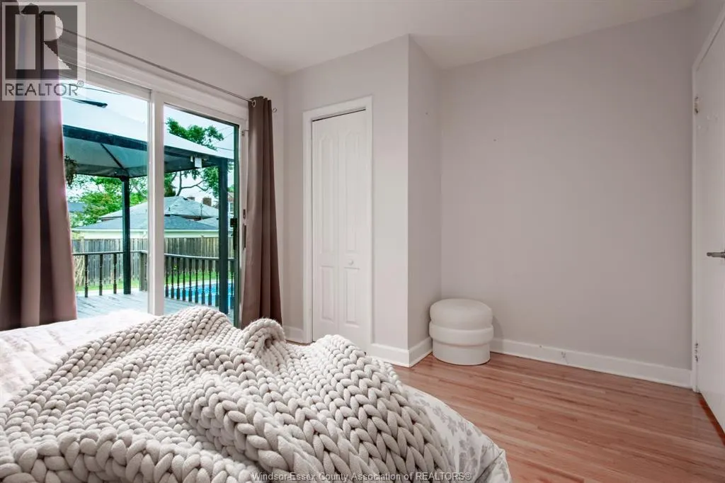 866 BELLEPERCHE PL