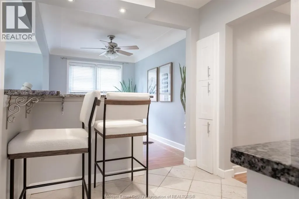 866 BELLEPERCHE PL