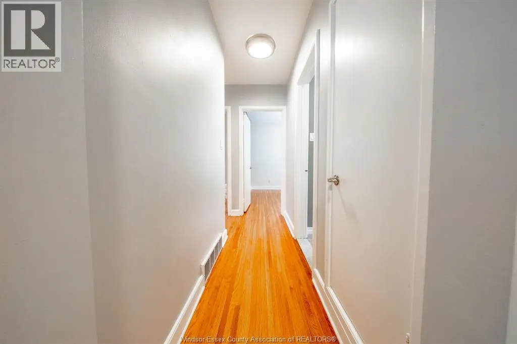 866 BELLEPERCHE PL