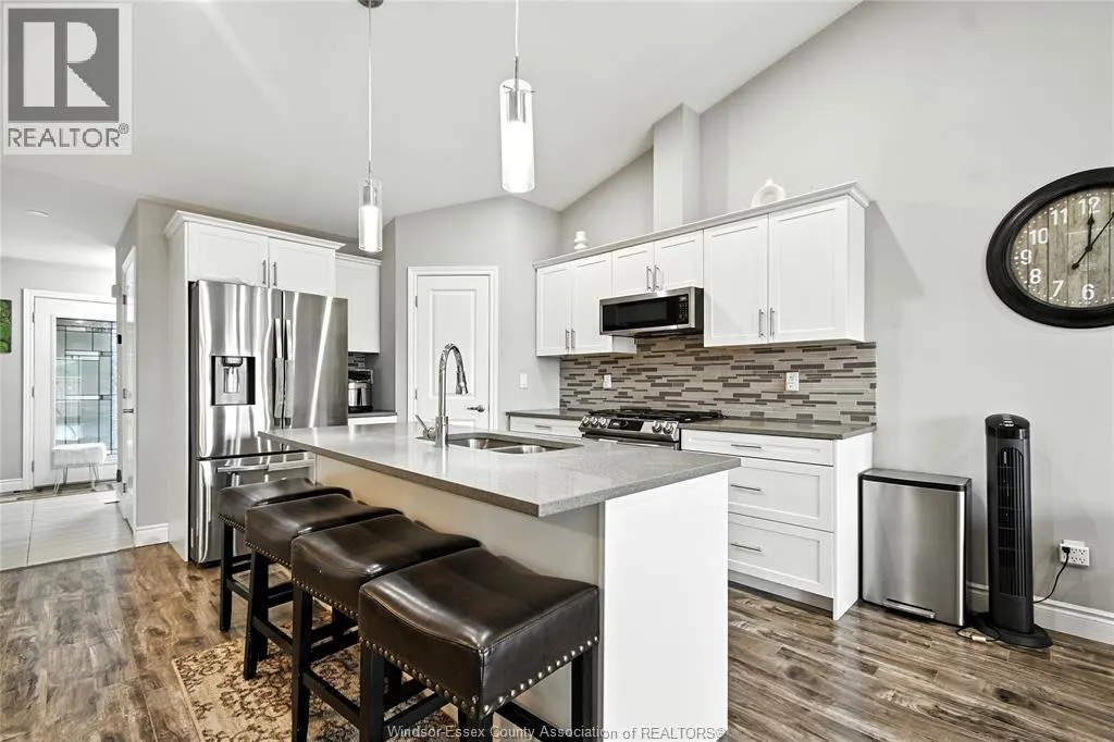 3538 HALLEE CRESCENT