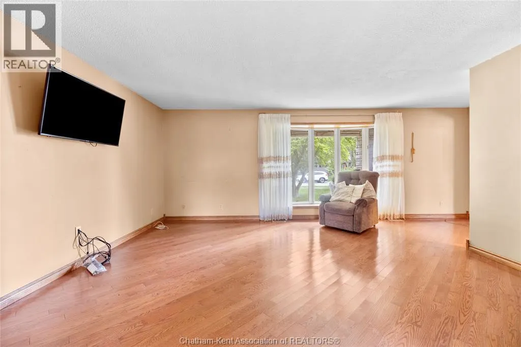 140 Little STREET South