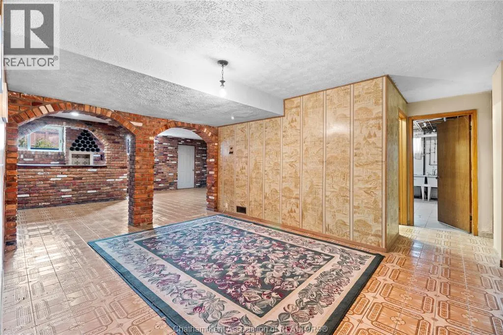 140 Little STREET South