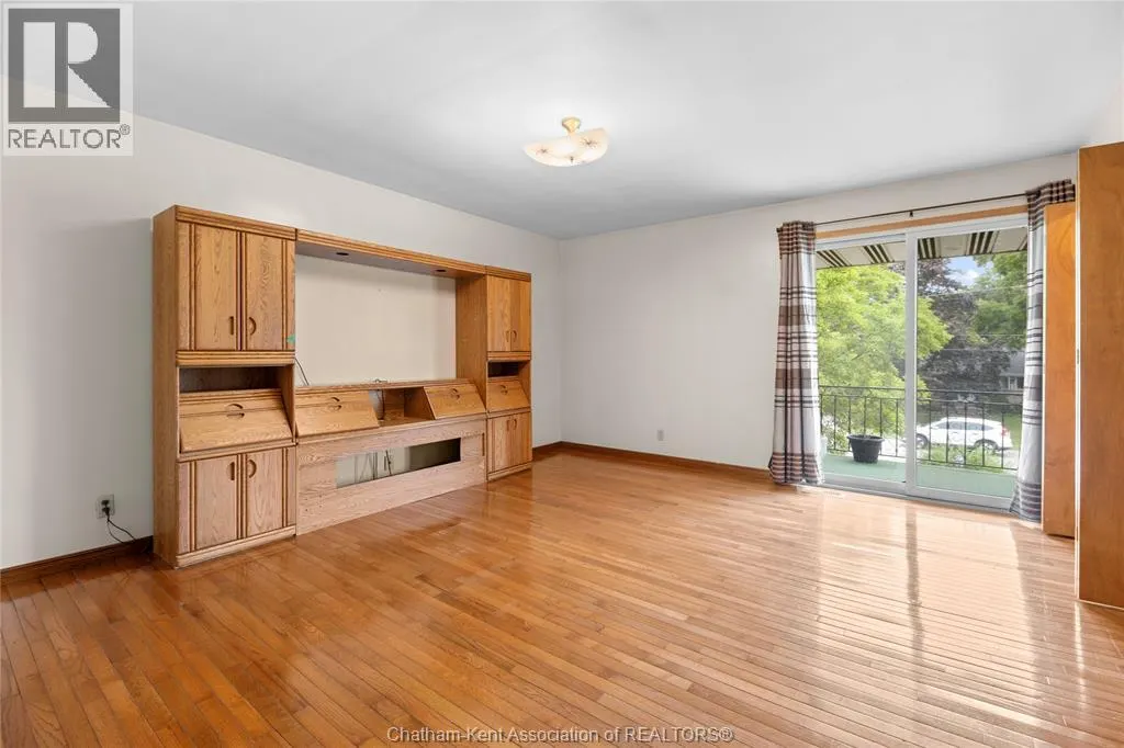 140 Little STREET South