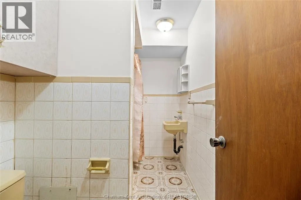 140 Little STREET South