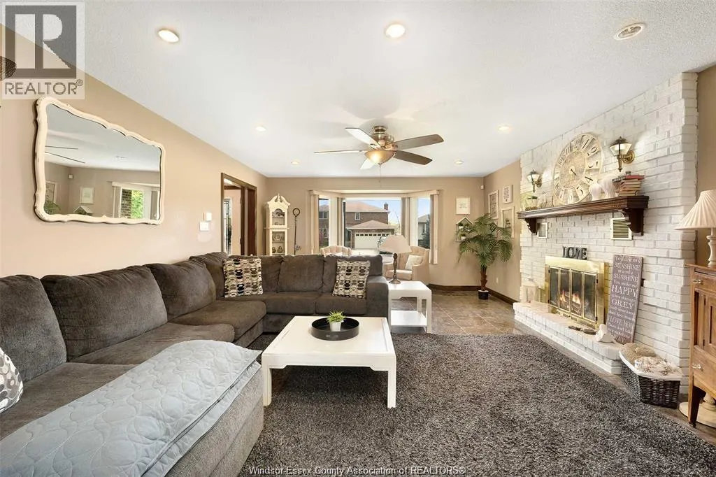 9 EVANS AVENUE