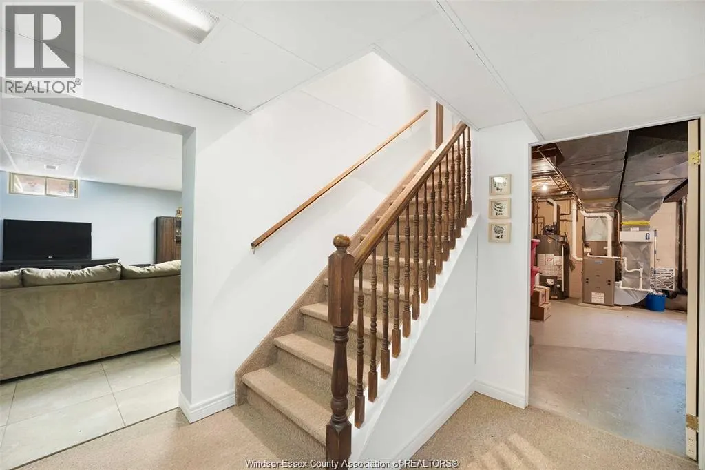 9 EVANS AVENUE