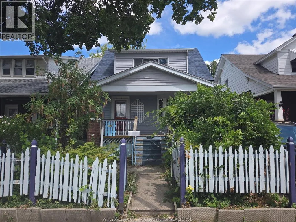 1126 LOUIS AVENUE