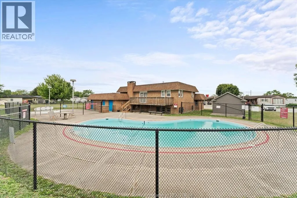 22 LAVINDALE