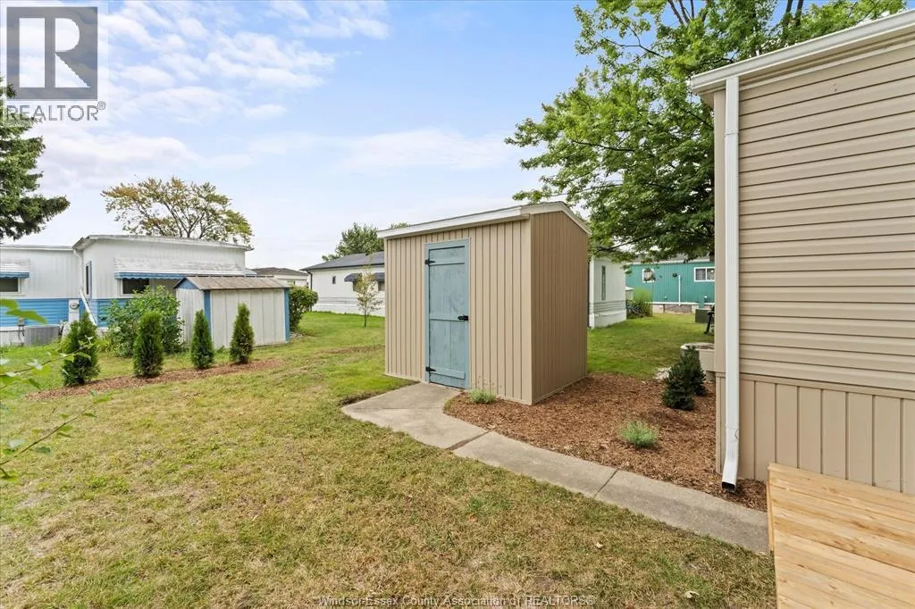 22 LAVINDALE