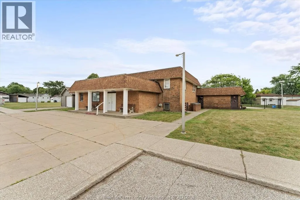 22 LAVINDALE