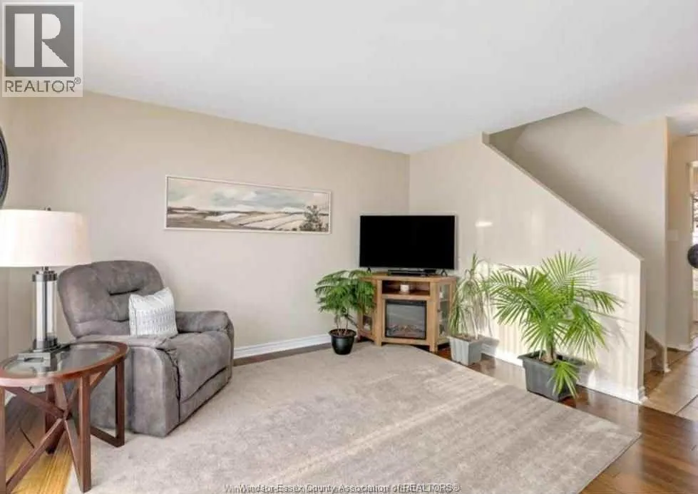 1285 CARDINAL CRESCENT Unit# 37