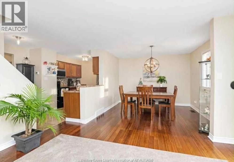 1285 CARDINAL CRESCENT Unit# 37