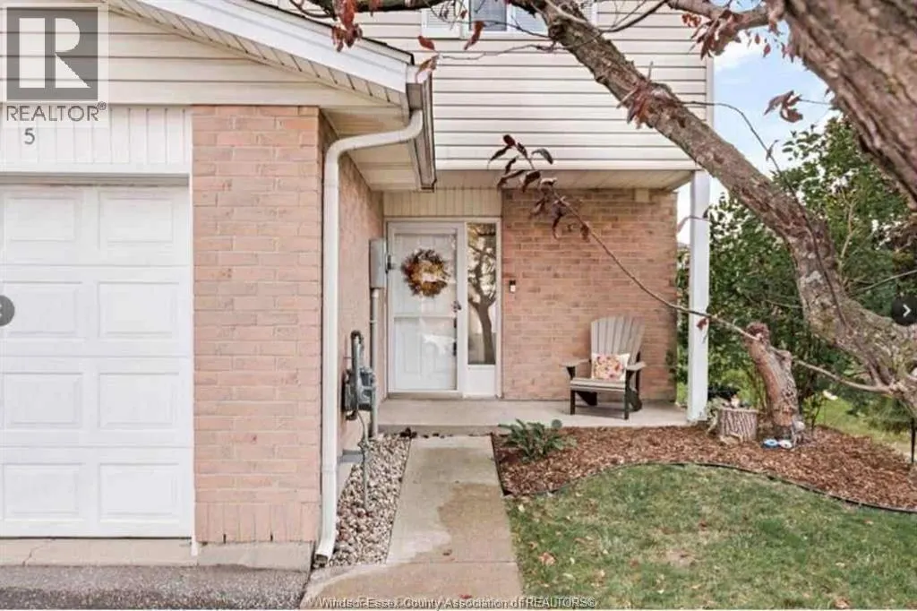 1285 CARDINAL CRESCENT Unit# 37
