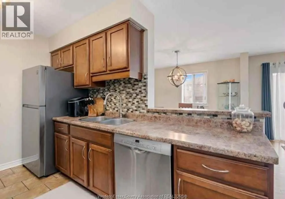 1285 CARDINAL CRESCENT Unit# 37