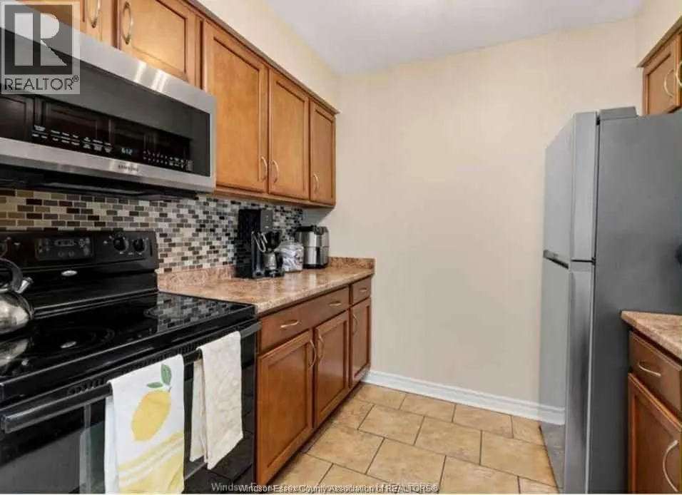 1285 CARDINAL CRESCENT Unit# 37