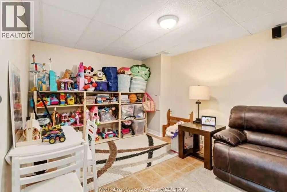 1285 CARDINAL CRESCENT Unit# 37