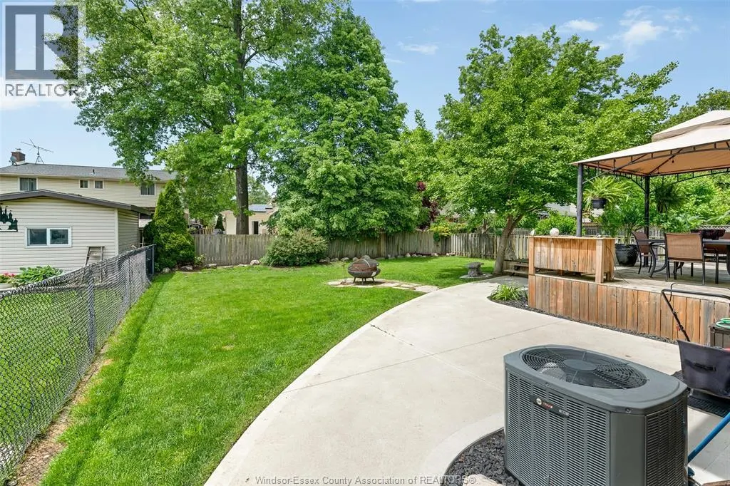 374 Ramblewood DRIVE