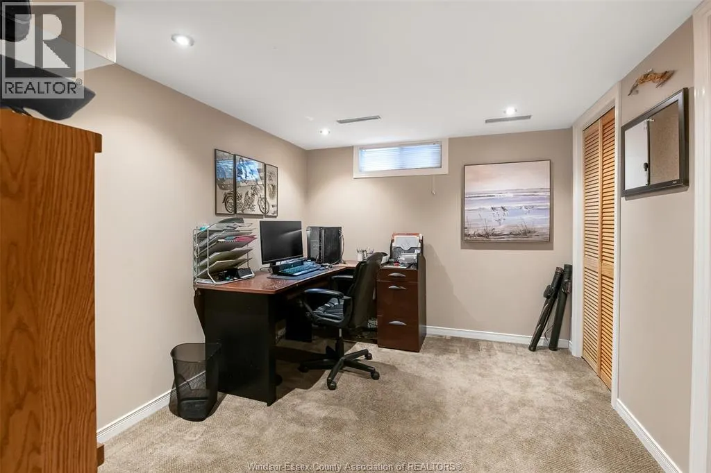 374 Ramblewood DRIVE