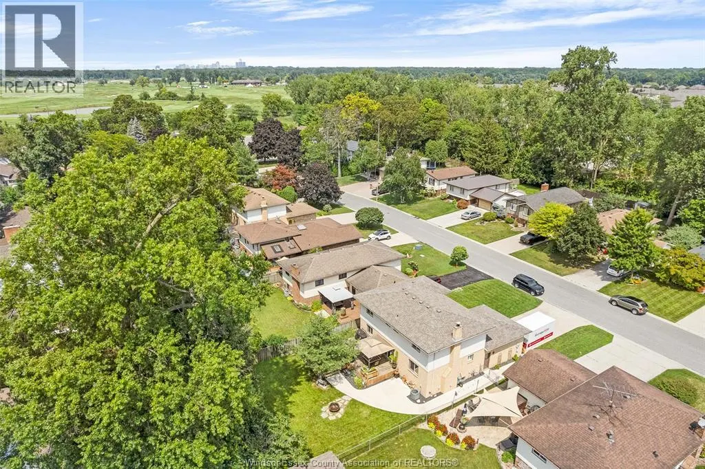 374 Ramblewood DRIVE