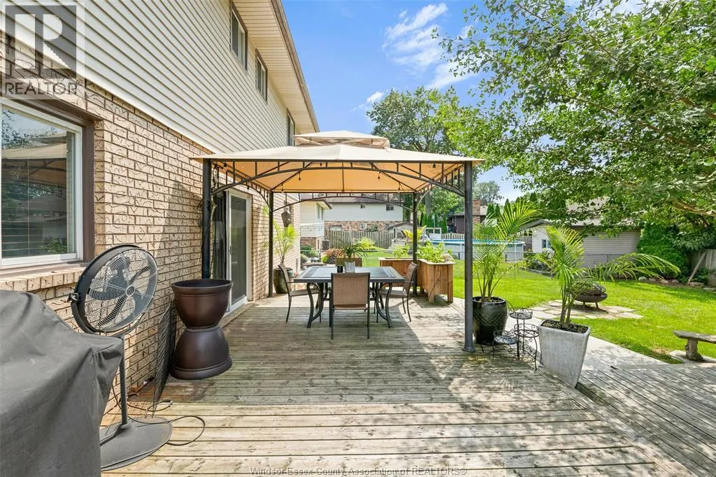 374 Ramblewood DRIVE