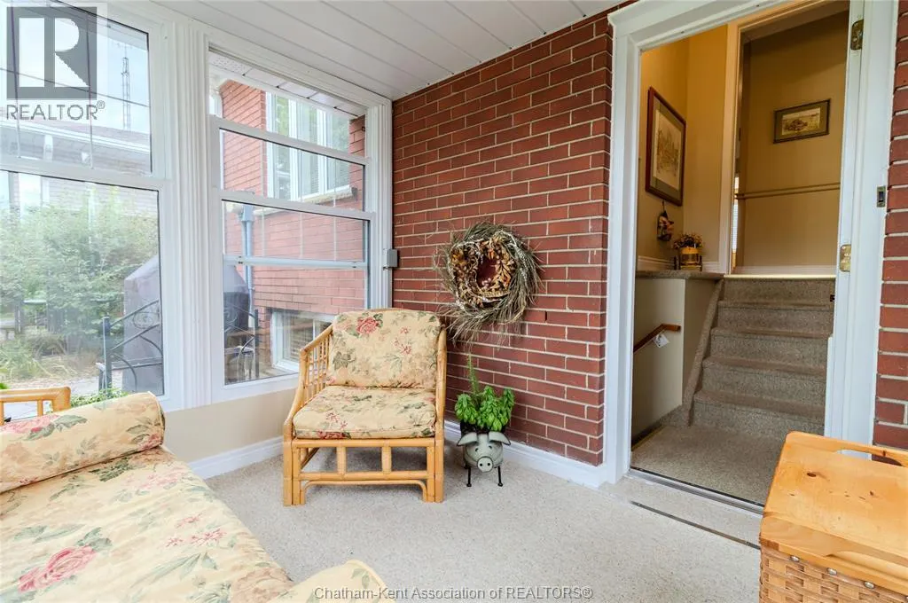 9 CHIPPEWA DRIVE