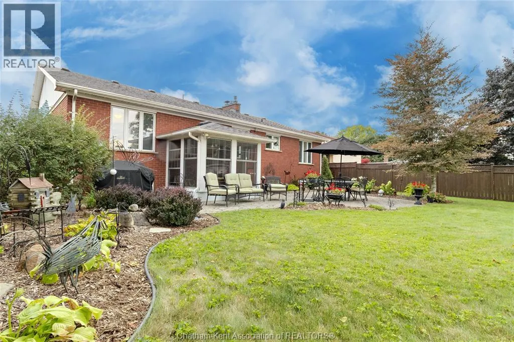 9 CHIPPEWA DRIVE