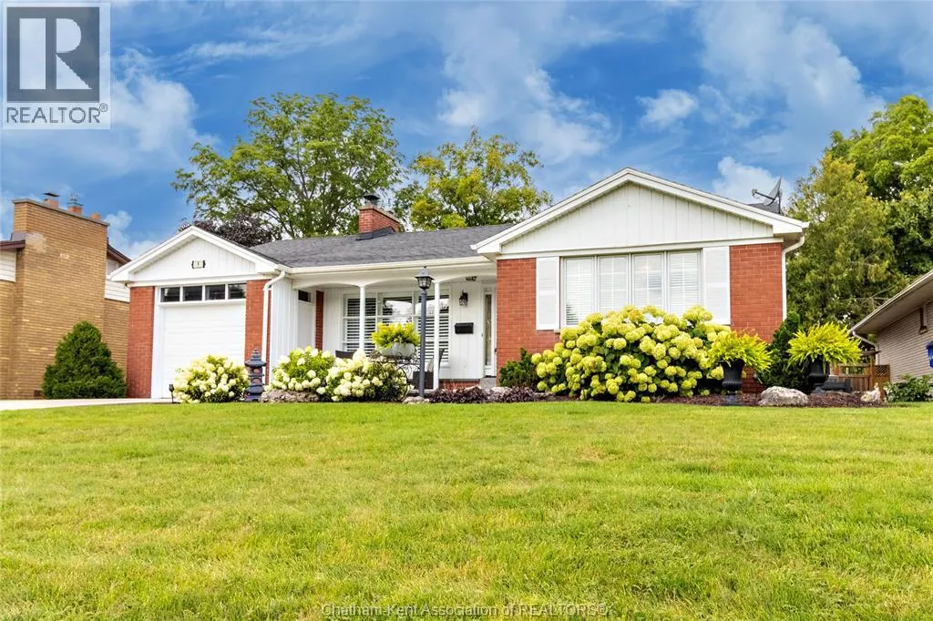 9 CHIPPEWA DRIVE