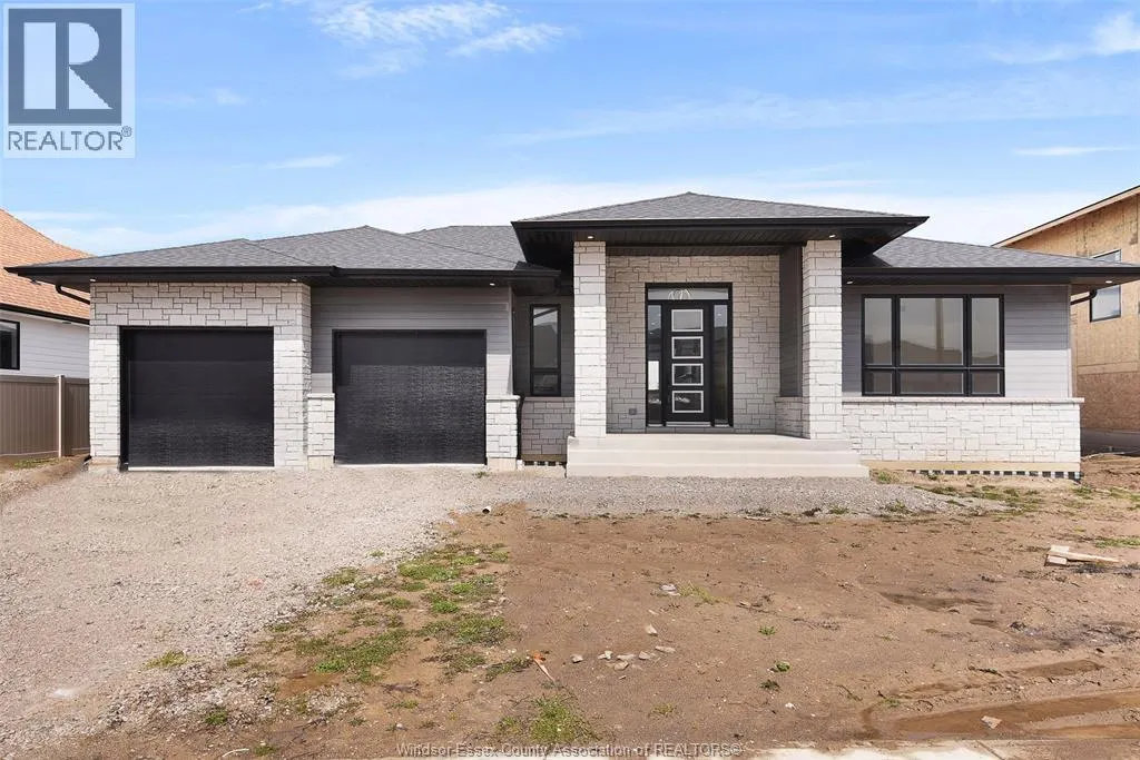 10 GREGORY AVENUE