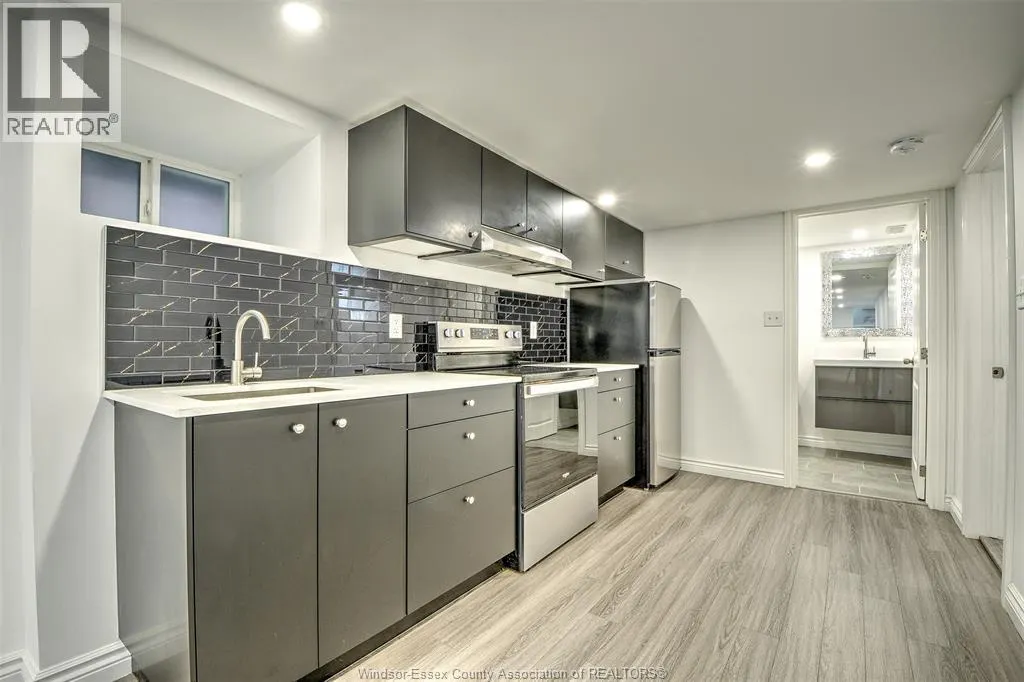 1563 LINCOLN ROAD