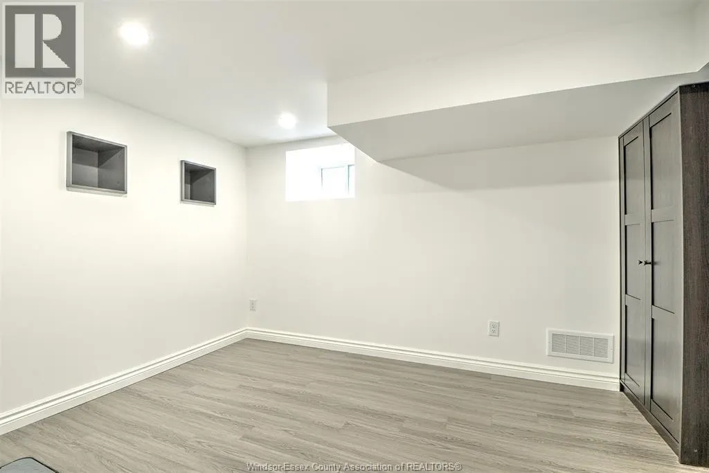 1563 LINCOLN ROAD