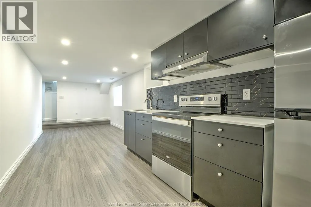 1563 LINCOLN ROAD