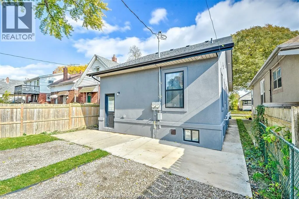1563 LINCOLN ROAD