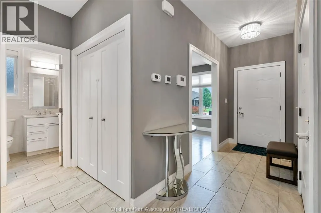 125 COTTAGE PLACE