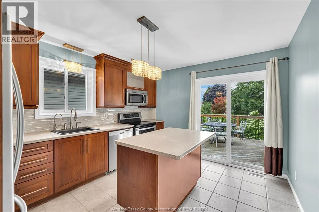 1152 LAKEVIEW