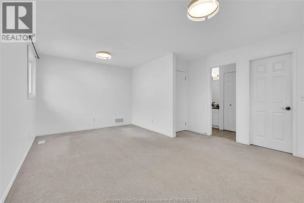 1152 LAKEVIEW