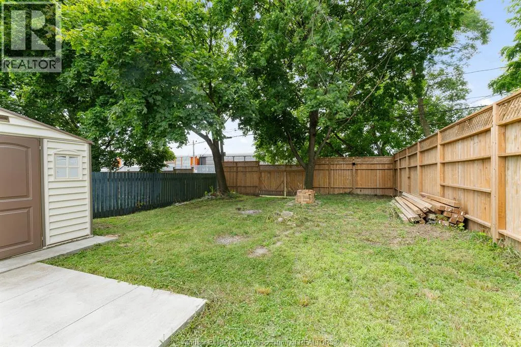 1139 WELLINGTON