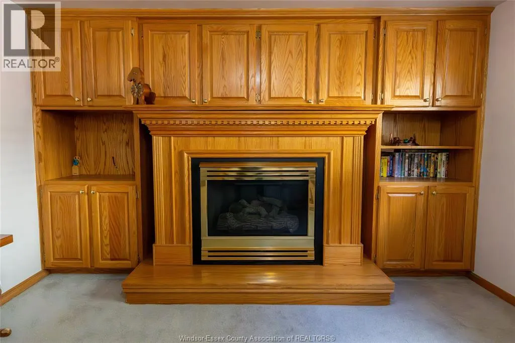 3526 HEMLOCK