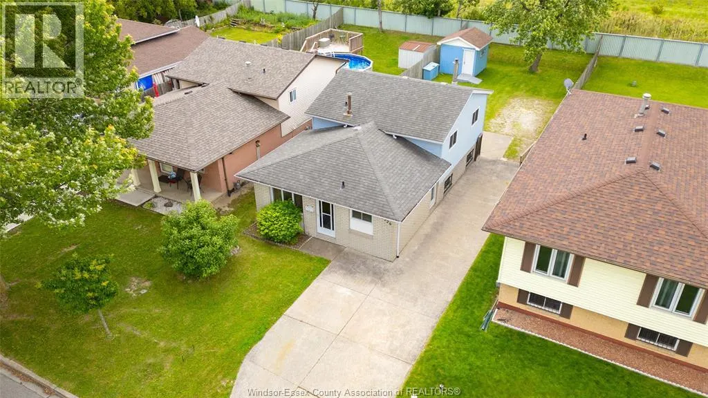 3526 HEMLOCK