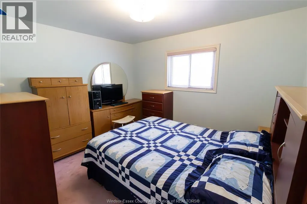 3526 HEMLOCK