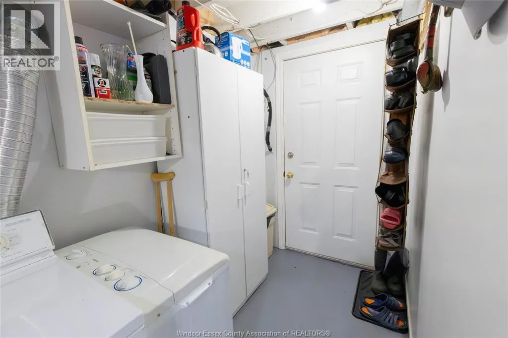 3526 HEMLOCK