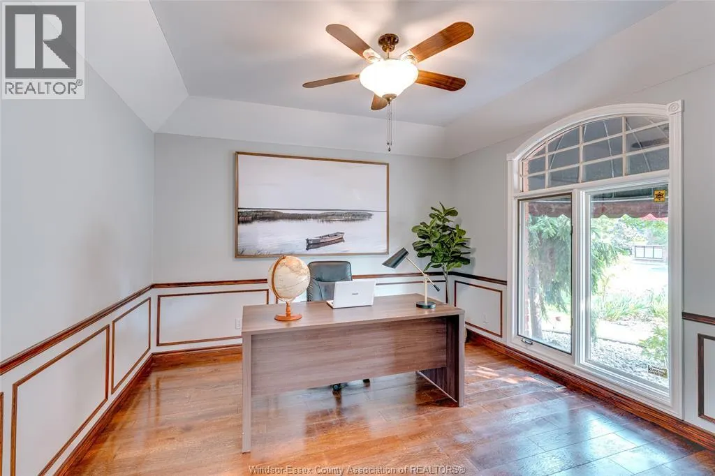 824 LAKE TRAIL DRIVE