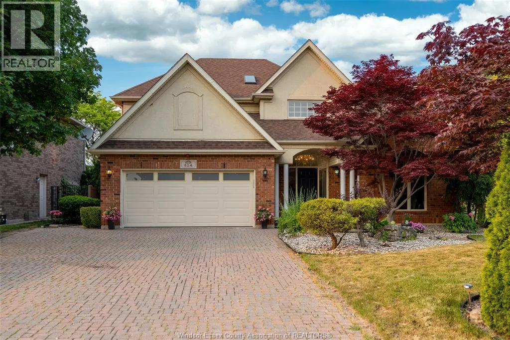 824 LAKE TRAIL DRIVE