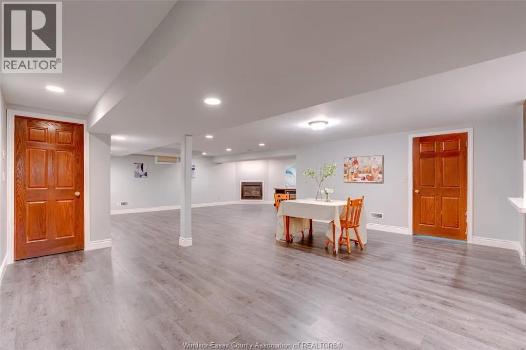 824 LAKE TRAIL DRIVE