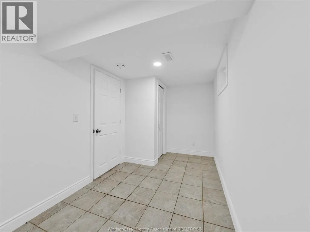 915 MCKAY AVENUE