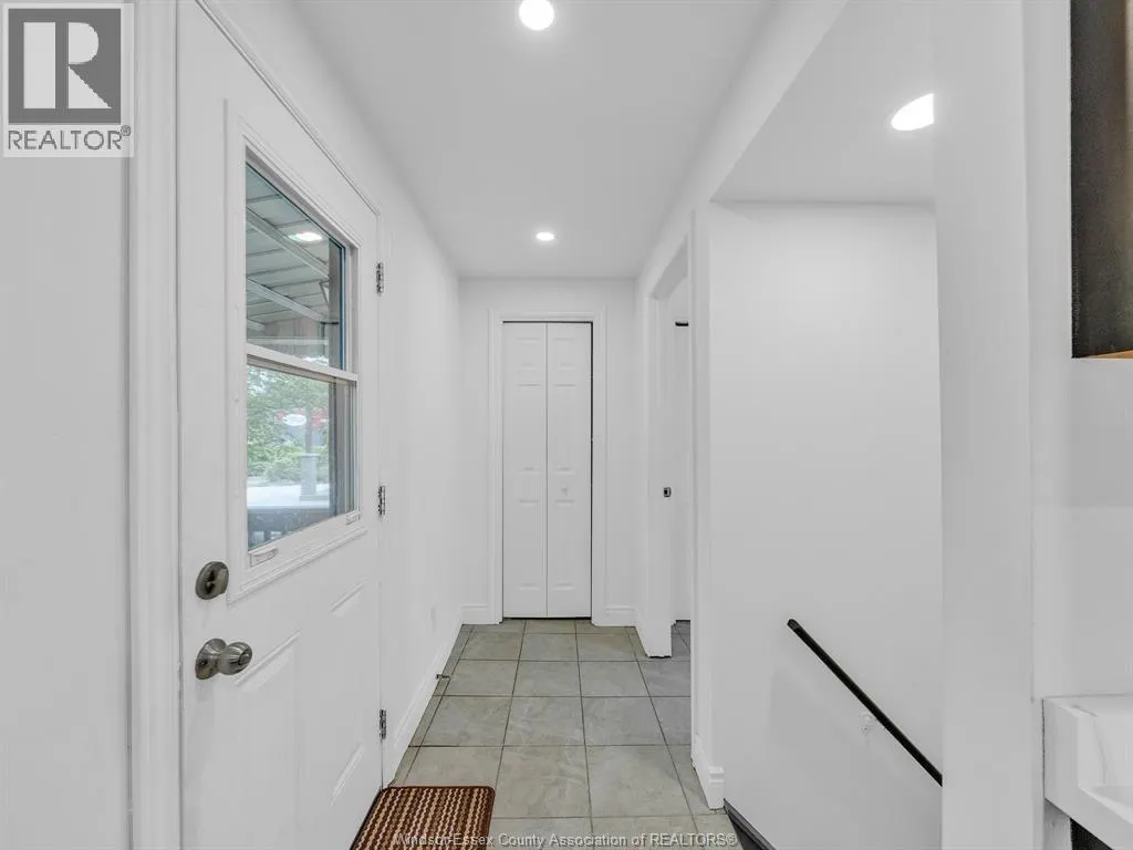 915 MCKAY AVENUE