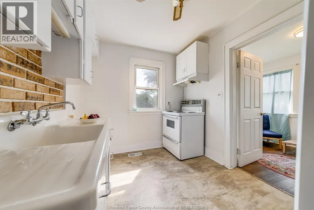 1694 MERCER