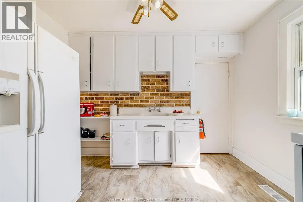 1694 MERCER