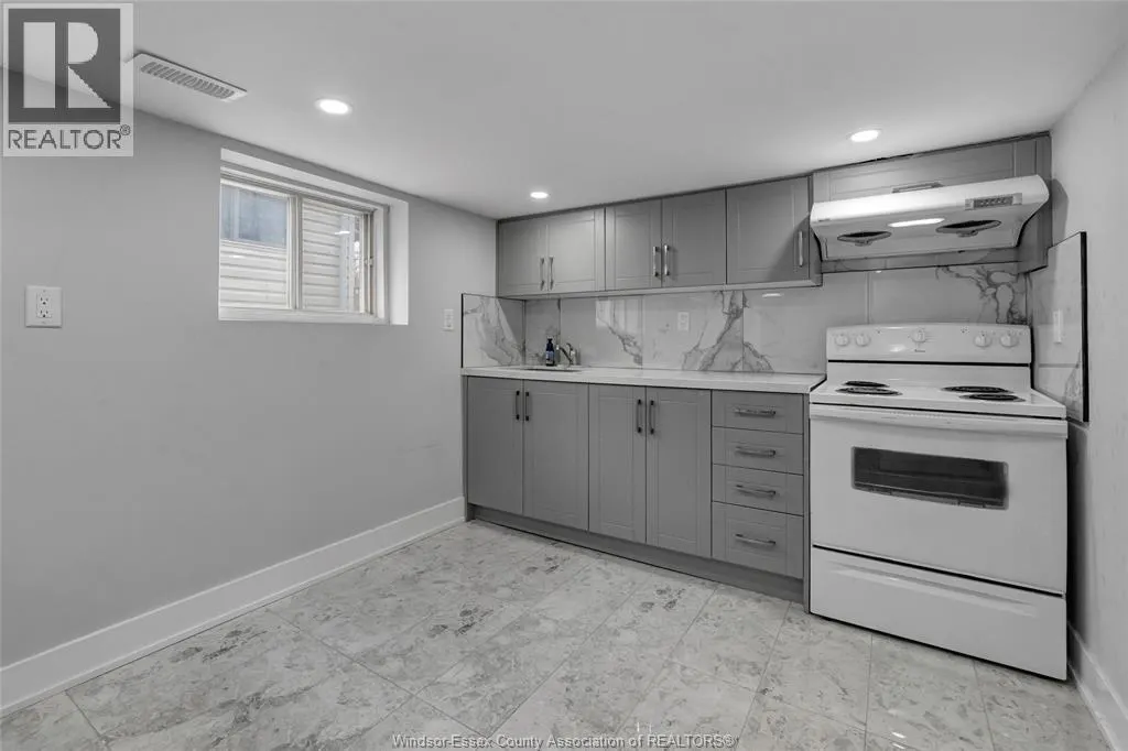 1323 PRINCE ROAD