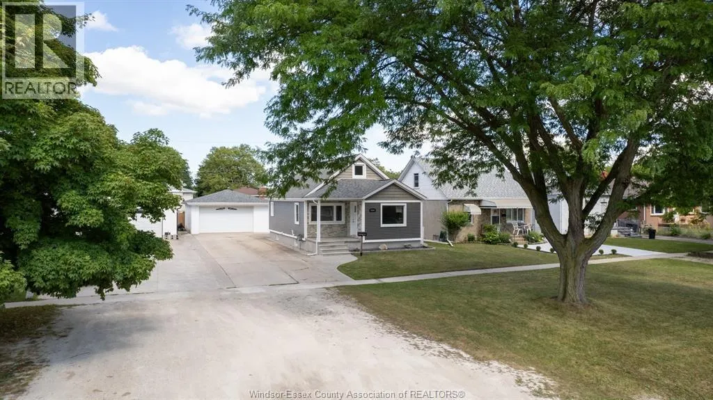 2696 PARENT AVENUE